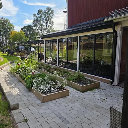 Sjugare Gård Bed&Breakfast-2